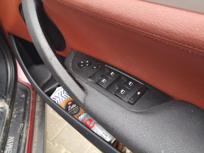 BMW X1 sDrive 18d 2.0 16V Sloopvoertuig (2011, Rood)