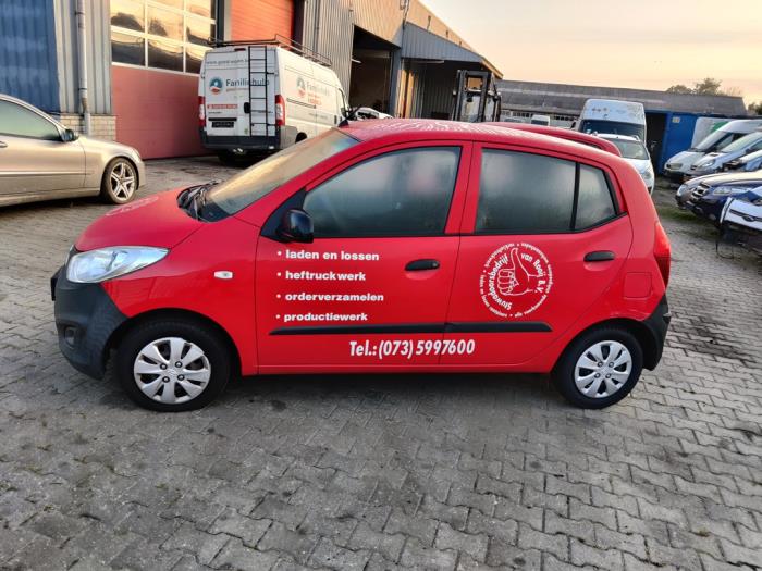 Hyundai i10 1.1i 12V Sloopvoertuig (2011, Rood)