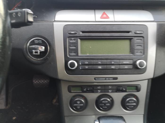 Volkswagen Passat 2.0 TDI 140 Sloopvoertuig (2006, Zwart)