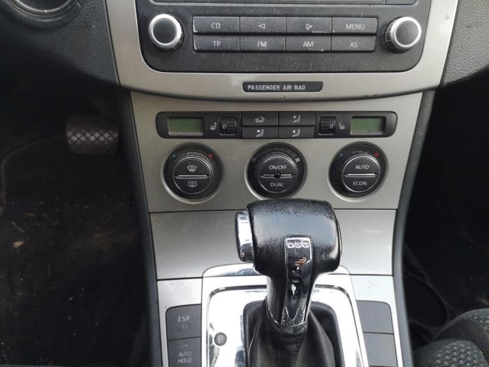 Volkswagen Passat 2.0 TDI 140 Sloopvoertuig (2006, Zwart)