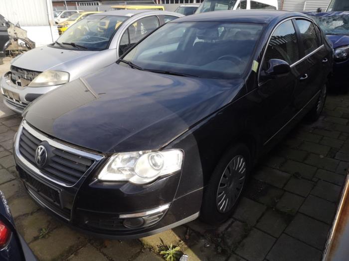 Volkswagen Passat 2.0 TDI 140 Sloopvoertuig (2006, Zwart)