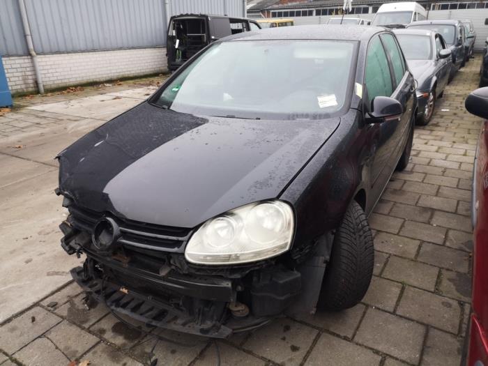 Volkswagen Golf V 1.6 Sloopvoertuig (2006, Zwart)