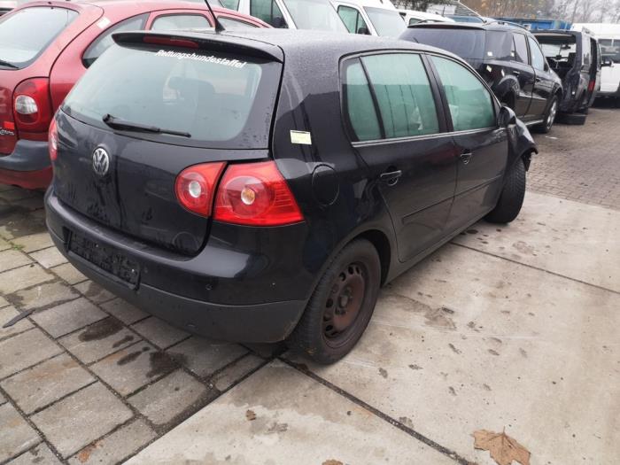 Volkswagen Golf V 1.6 Sloopvoertuig (2006, Zwart)