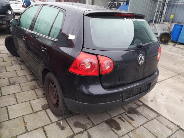 Volkswagen Golf V 1.6 Sloopvoertuig (2006, Zwart)