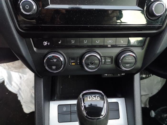 Skoda Octavia Combi 1.6 TDI Greenline 16V Sloopvoertuig (2016, Grijs)