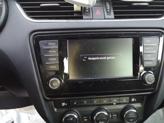 Skoda Octavia Combi 1.6 TDI Greenline 16V Sloopvoertuig (2016, Grijs)