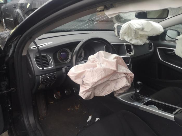 Volvo V60 I 1.6 DRIVe Sloopvoertuig (2012, Zwart)