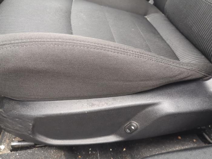 Ford Mondeo IV Wagon 2.0 TDCi 140 16V Sloopvoertuig (2008, Grijs)