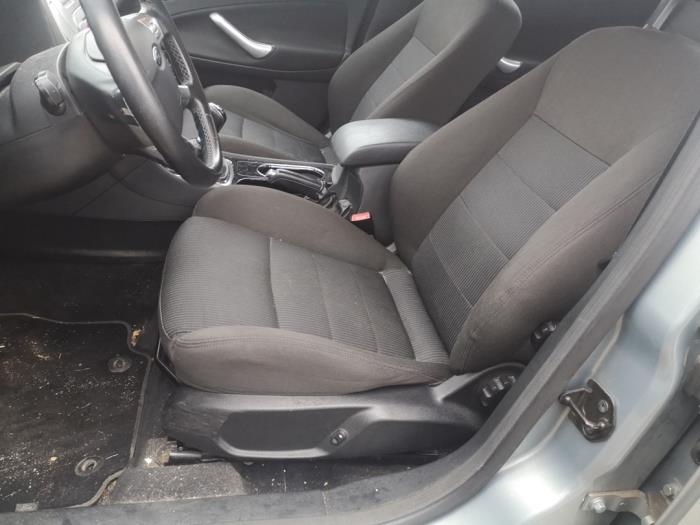 Ford Mondeo IV Wagon 2.0 TDCi 140 16V Sloopvoertuig (2008, Grijs)