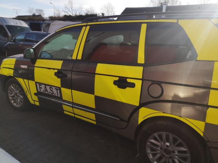 Ssang Yong Rodius 2.0 e-200 Xdi 16V 4WD Sloopvoertuig (2015, Zwart)