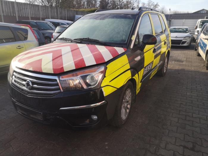 Ssang Yong Rodius 2.0 e-200 Xdi 16V 4WD Sloopvoertuig (2015, Zwart)