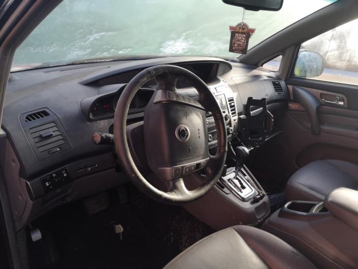 Ssang Yong Rodius 2.0 e-200 Xdi 16V 4WD Sloopvoertuig (2015, Zwart)