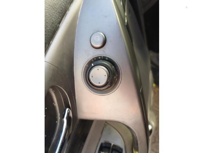 Ssang Yong Rodius 2.0 e-200 Xdi 16V 4WD Sloopvoertuig (2015, Zwart)