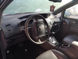 Ssang Yong Rodius 2.0 e-200 Xdi 16V 4WD Sloopvoertuig (2015, Zwart)