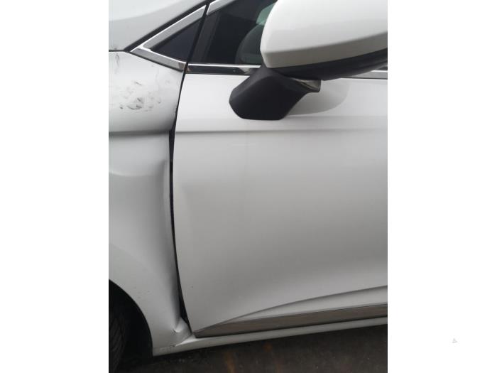 Renault Clio V 1.0 TCe 100 12V Sloopvoertuig (2020, Wit)