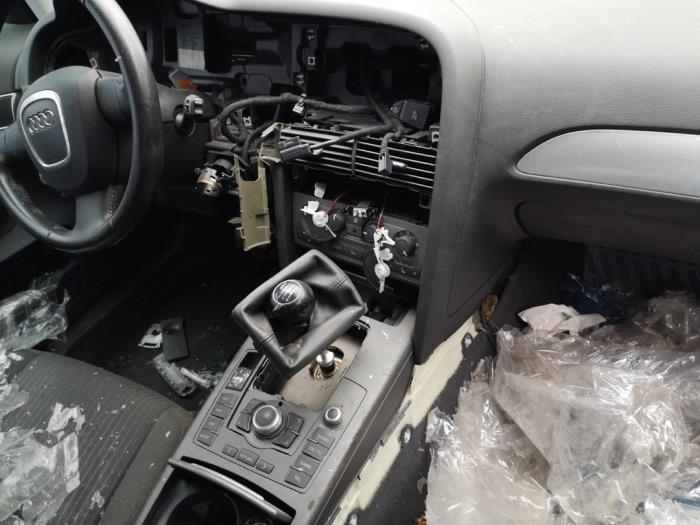 Audi A6 Avant 2.7 TDI V6 24V Sloopvoertuig (2008)