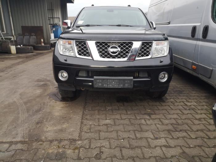 Nissan Pathfinder 2.5 dCi 16V 4x4 Sloopvoertuig (2008, Zwart)