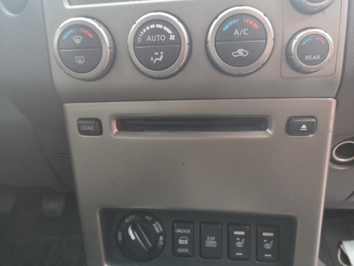 Nissan Pathfinder 2.5 dCi 16V 4x4 Sloopvoertuig (2008, Zwart)