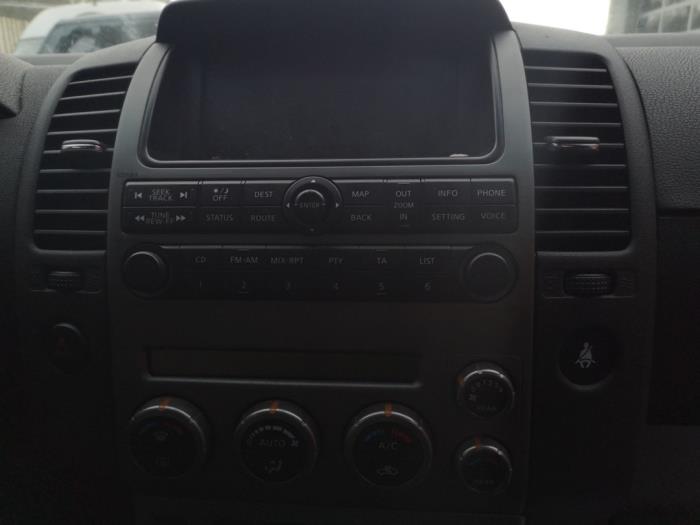 Nissan Pathfinder 2.5 dCi 16V 4x4 Sloopvoertuig (2008, Zwart)