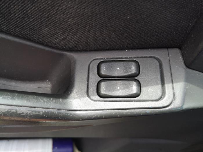 Opel Meriva 1.6 Sloopvoertuig (2004, Grijs)