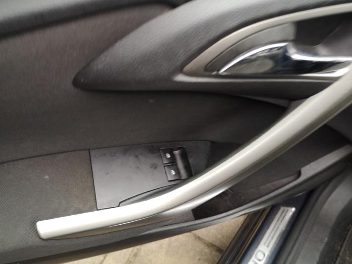 Opel Astra J 1.4 Turbo 16V Sloopvoertuig (2010, Blauw)