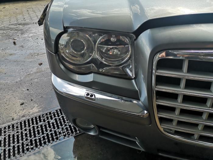 Chrysler 300 C Touring 3.0 CRD 24V Sloopvoertuig (2007, Grijs)