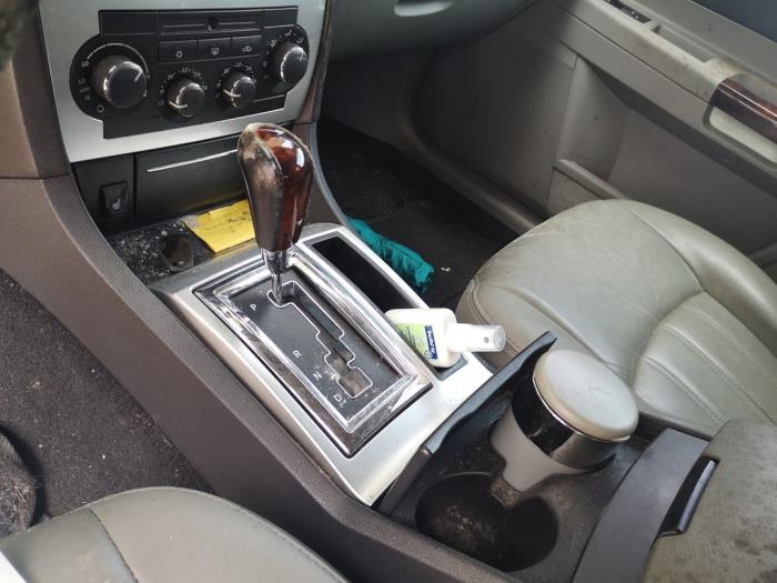 Chrysler 300 C Touring 3.0 CRD 24V Sloopvoertuig (2007, Grijs)