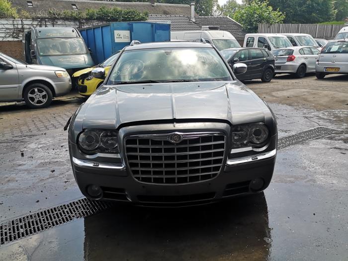 Chrysler 300 C Touring 3.0 CRD 24V Sloopvoertuig (2007, Grijs)