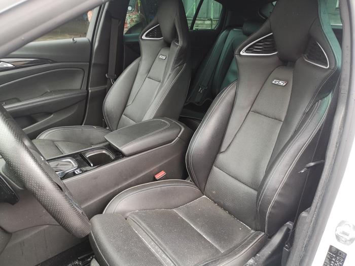 Opel Insignia Grand Sport 2.0 CDTI 16V 4x4 Sloopvoertuig (2020, Wit)