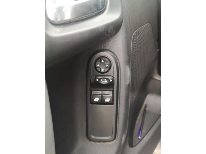 Citroen C3 1.6 HDi 92 Sloopvoertuig (2011, Zwart)