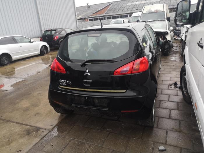 Mitsubishi Colt 1.1 12V Sloopvoertuig (2006, Zwart)