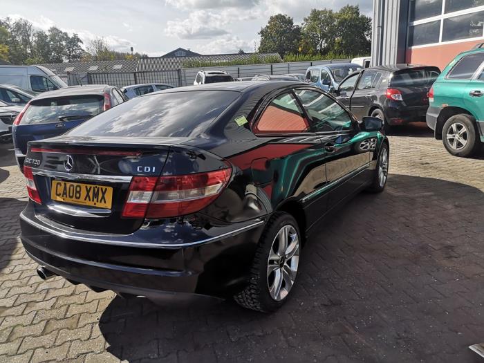 Mercedes C Sportcoupé 2.2 C-220 CDI 16V Sloopvoertuig (2008, Zwart)
