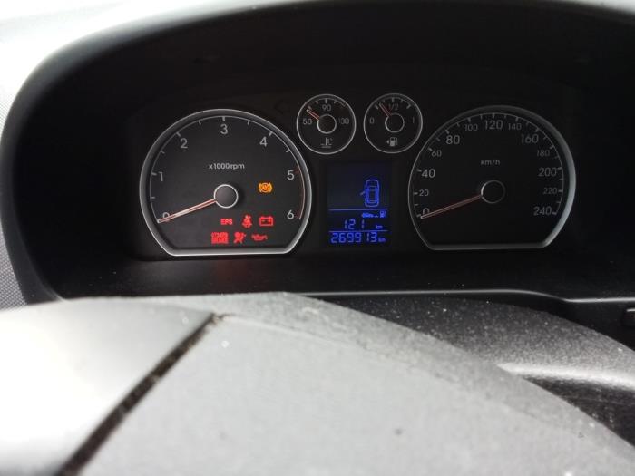 Hyundai i30 1.6 CRDi 16V VGT LP Sloopvoertuig (2011, Beige)