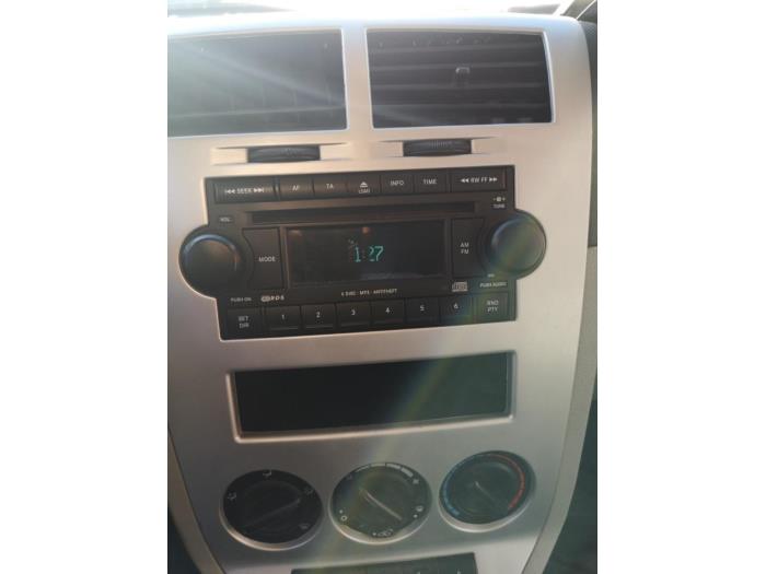 Dodge Caliber 2.0 CRD 16V Sloopvoertuig (2009, Oranje)