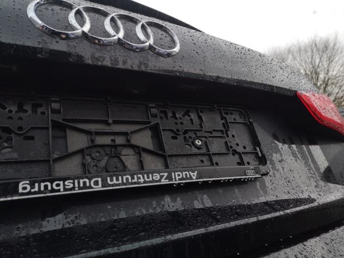 Audi Q3 2.0 TDI 16V 140 Sloopvoertuig (2013, Zwart)