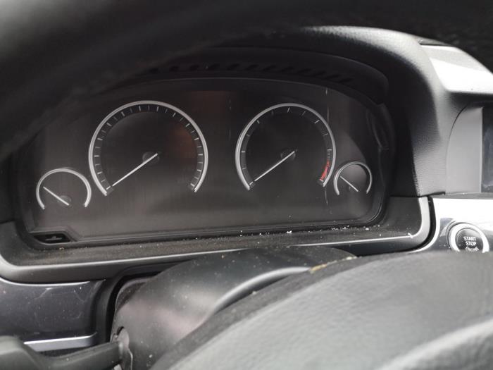 BMW 5 serie 530d xDrive 24V Blue Performance Sloopvoertuig (2013, Blauw)