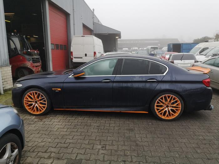 BMW 5 serie 530d xDrive 24V Blue Performance Sloopvoertuig (2013, Blauw)