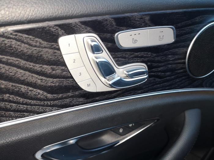 Mercedes E Estate E-220d 2.0 Turbo 16V 4-Matic Sloopvoertuig (2017, Grijs)