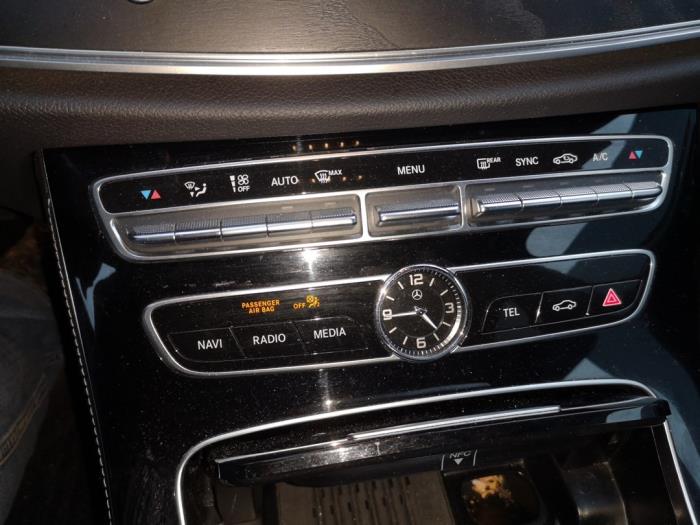 Mercedes E Estate E-220d 2.0 Turbo 16V 4-Matic Sloopvoertuig (2017, Grijs)