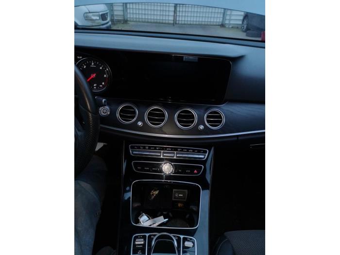 Mercedes E Estate E-220d 2.0 Turbo 16V 4-Matic Sloopvoertuig (2017, Grijs)