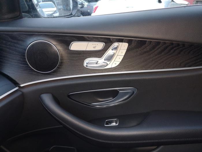 Mercedes E Estate E-220d 2.0 Turbo 16V 4-Matic Sloopvoertuig (2017, Grijs)