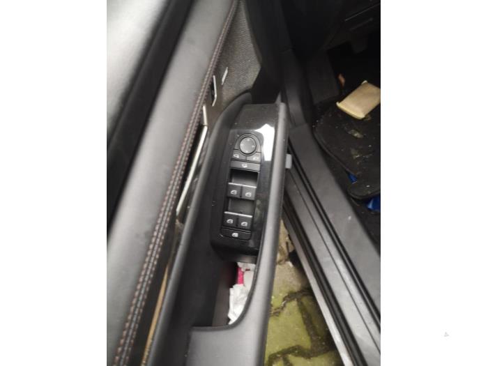 Mazda 3 2.0 SkyActiv-X 180 M Hybrid 16V Sloopvoertuig (2019)