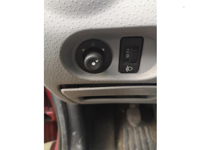 Citroen C3 1.6 16V Sloopvoertuig (2003, Rood)