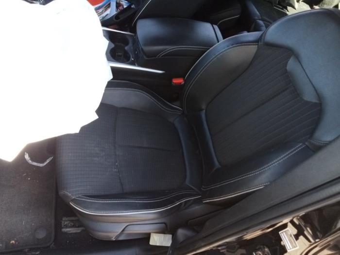 Renault Kadjar 1.6 TCE 165 Sloopvoertuig (2017, Zwart)