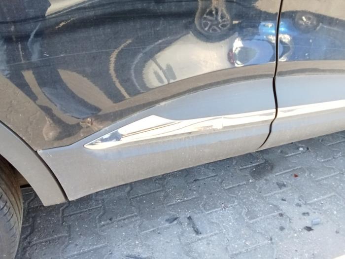 Renault Kadjar 1.6 TCE 165 Sloopvoertuig (2017, Zwart)