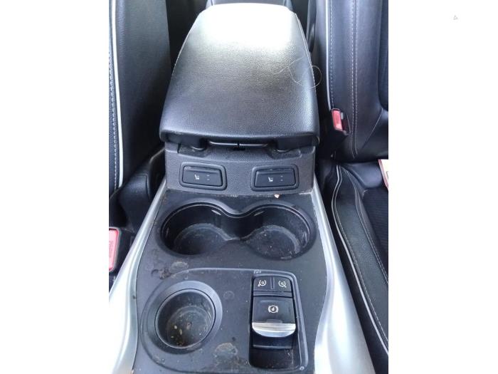 Renault Kadjar 1.6 TCE 165 Sloopvoertuig (2017, Zwart)