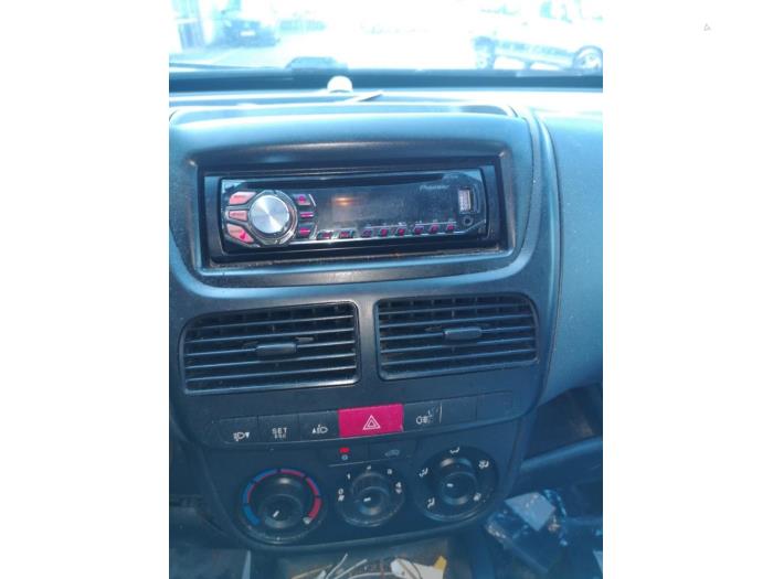 Fiat Doblo Cargo 1.3 MJ 16V DPF Euro 5 Sloopvoertuig (2014, Wit)