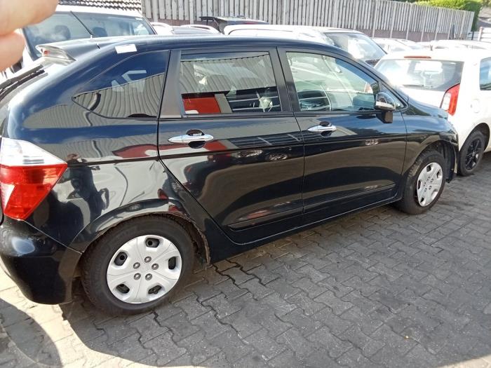 Honda FR-V 1.7 16V Sloopvoertuig (2006, Zwart)