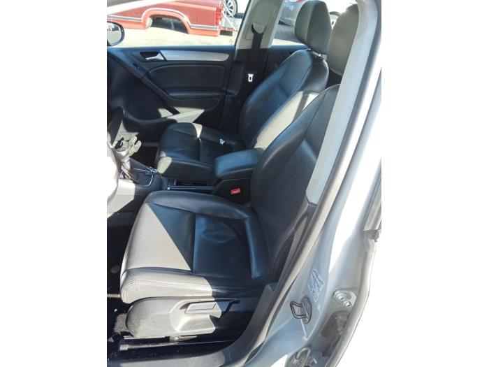 Volkswagen Golf VI 1.6 TDI 16V Sloopvoertuig (2011, Grijs)