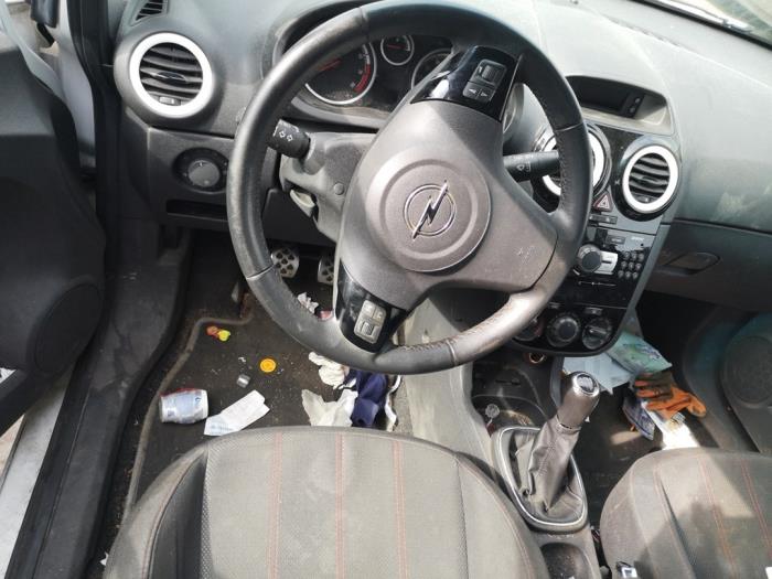 Opel Corsa D 1.4 16V Twinport Sloopvoertuig (2009, Wit)